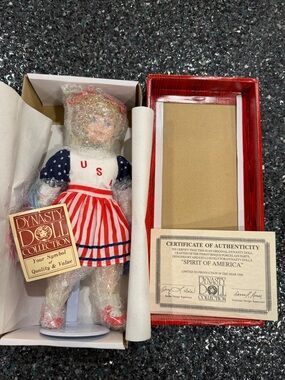 Dynasty Doll Col Spirit Of America Cheerleader Blonde Blue Eyes NIB W Cert D1513
